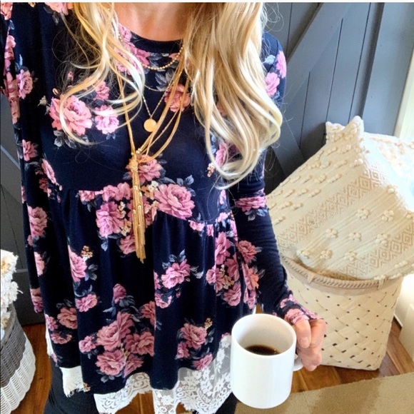 Tops - ⬇️ 🆕 Bohemian Floral Tunic